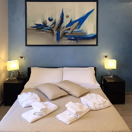 Mirko Luxury 3* Roma