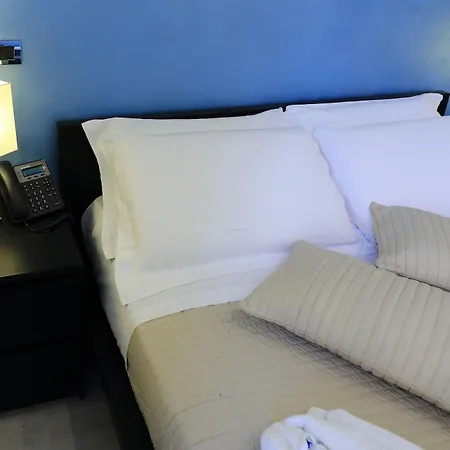 Mirko Luxury 3* Roma