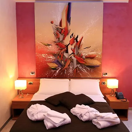 Mirko Luxury 3* Roma